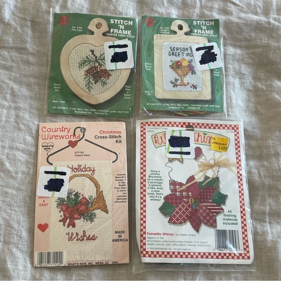 Christmas Holiday New Vintage Crewels Cross Stitch Set Of 4 - Picture 1 of 6